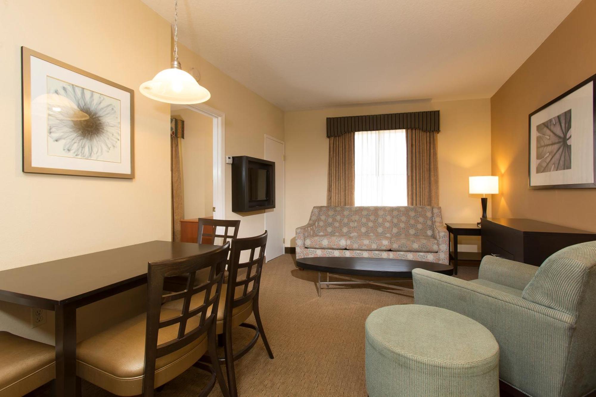 One-Bedroom Suite Two Queen Beds
