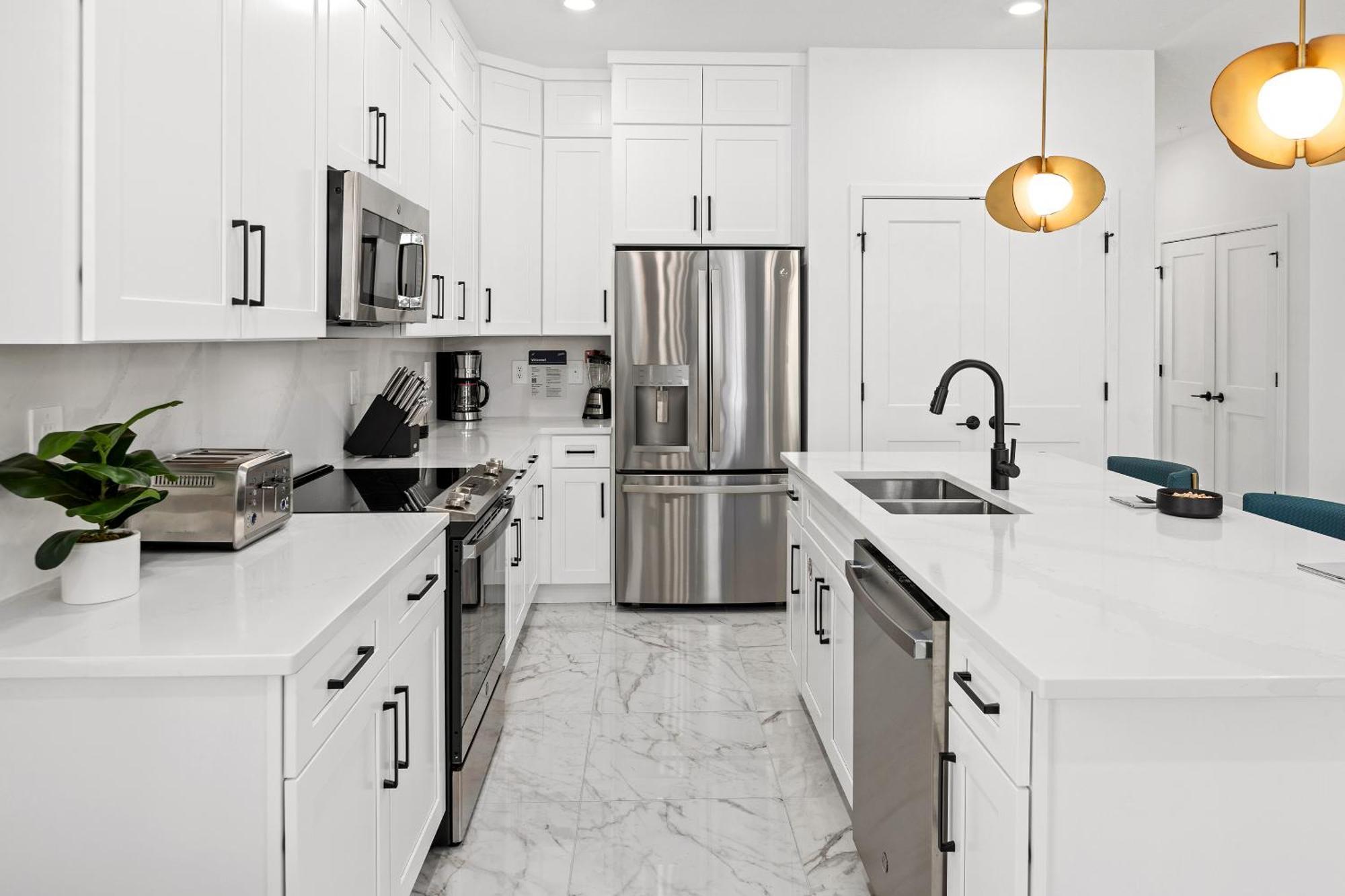 5 Bedroom Townhome with Kitchen, Living Lounge with Private Pool,1658904557:JPEG