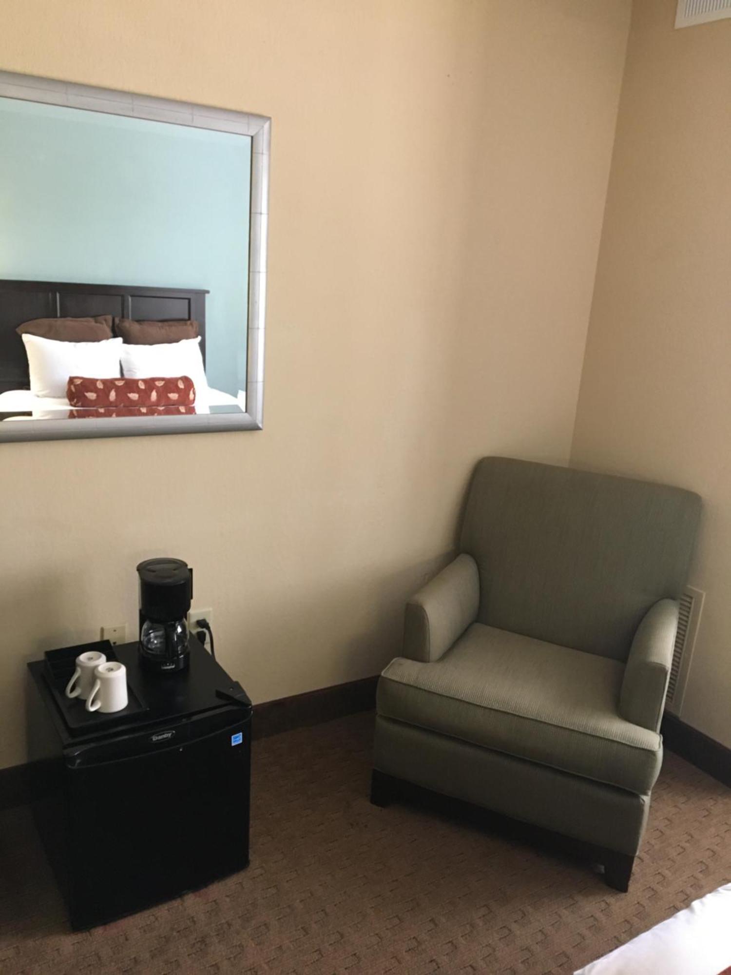 Executive Queen Room