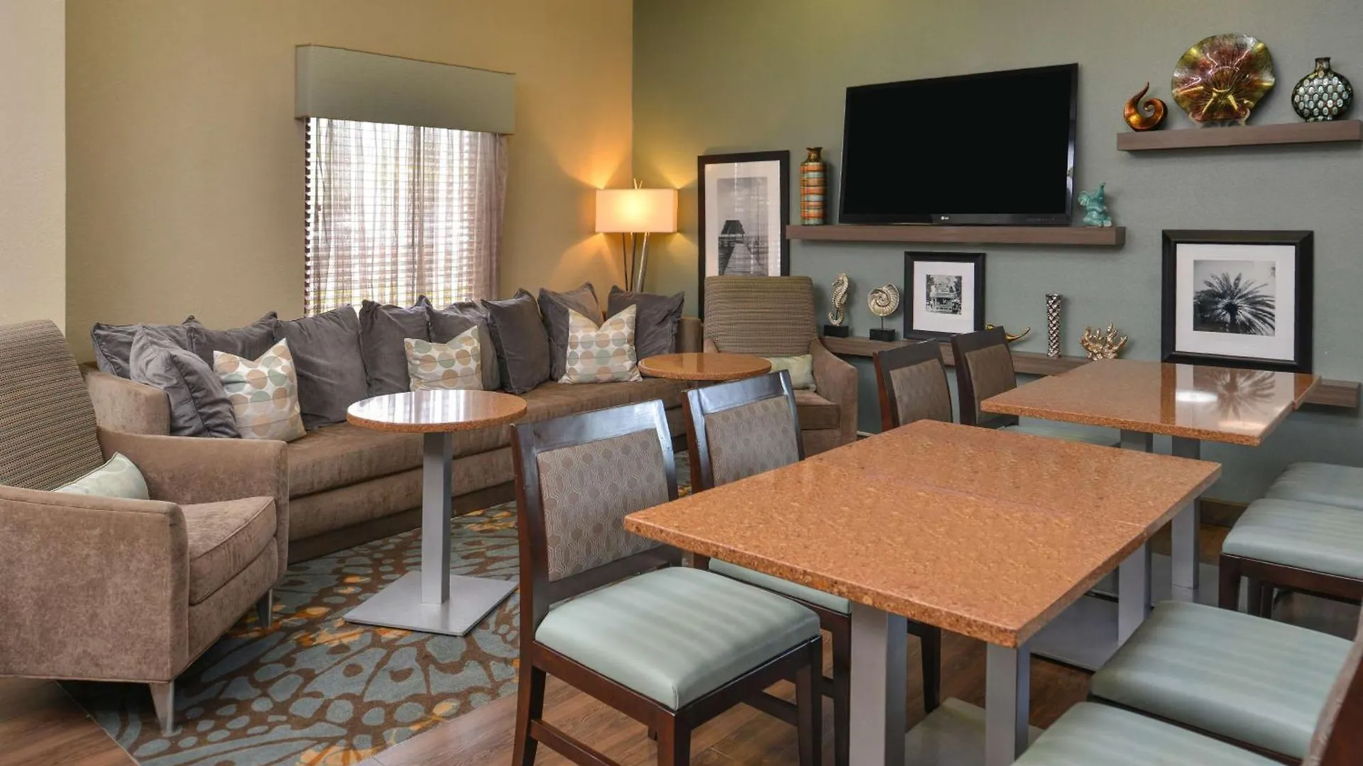 Hampton Inn Closest To Universal Orlando | UPDATED FOR 2026 ...
