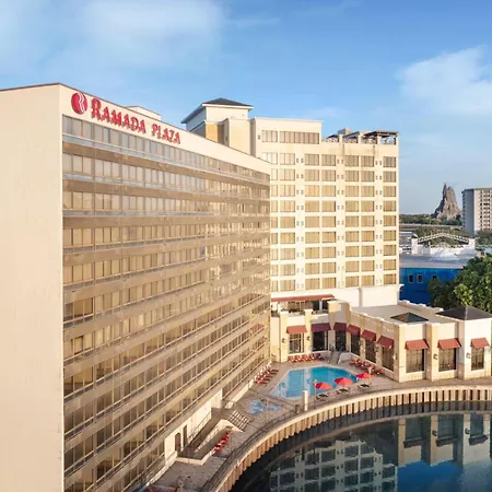 Ramada Plaza By Wyndham Orlando Resort & Suites Intl Drive - Newly Renovated!-2